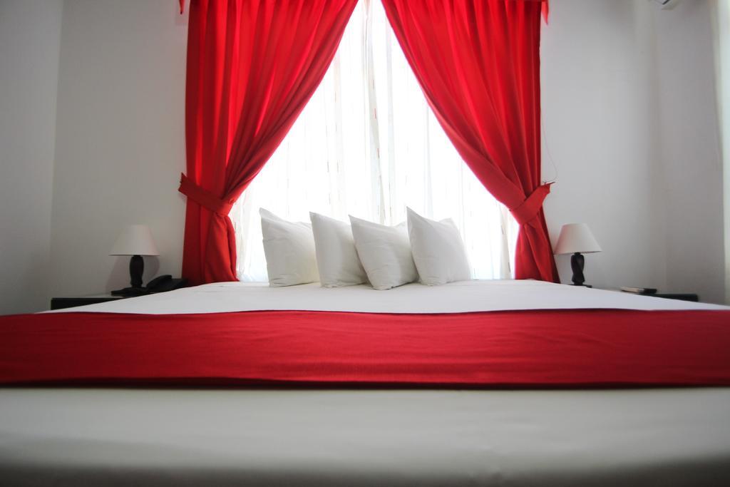 Hotel B'Liam Tumbes Quarto foto